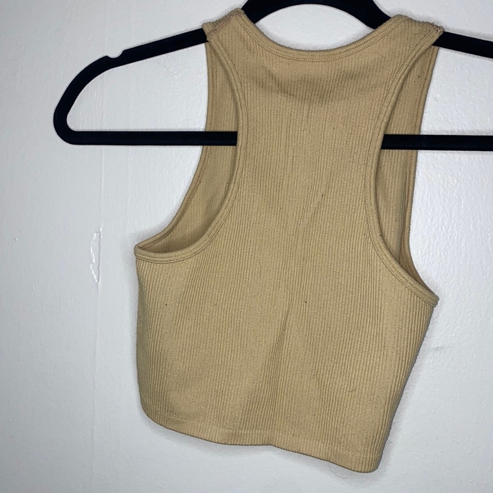 🎈Ribbed tan crop top! - Picture 3 of 5